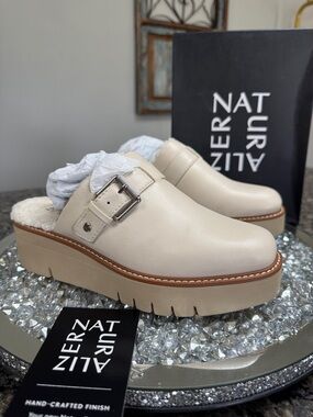 Naturalizer Cream Slip-On Leather Mule with Buckle and Sherpa NEW 7